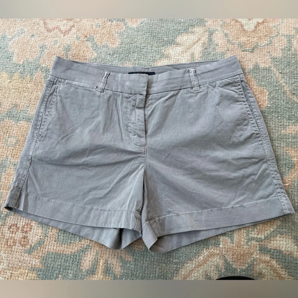 J. Crew 5’ Stretch Chino Short Size 2